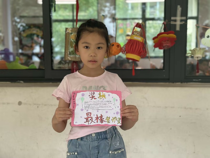 afa9659805fb47f49426d67b4863a180.jpg